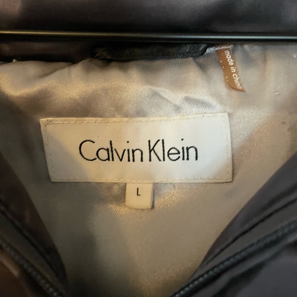 Beautiful metallic gray down winter coat, detachable fur lined hood - Picture 2 of 6